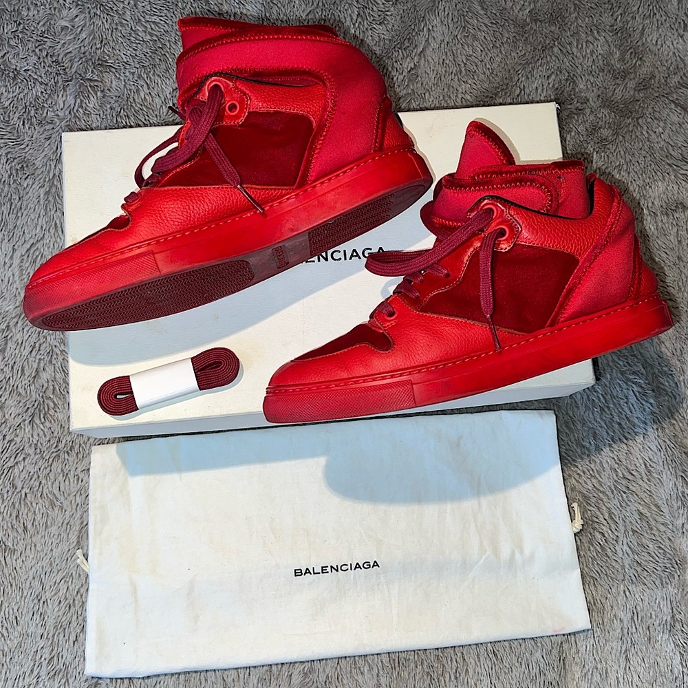 Barneys NY: Retro Balenciaga Red Velvet & Leather High Top Trainers/Sneakers